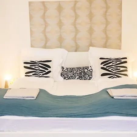 Opera With Three Bedroom W Ac Lägenhet Budapest