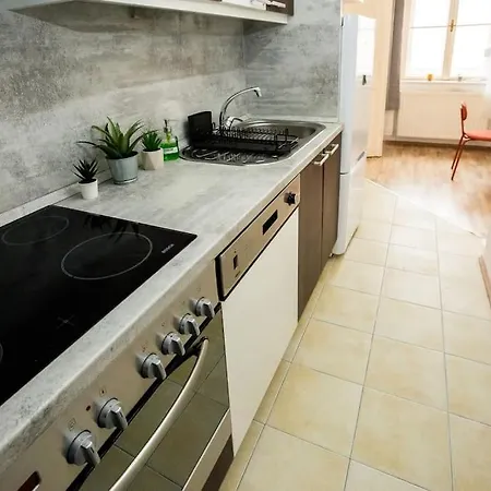 Opera With Three Bedroom W Ac *