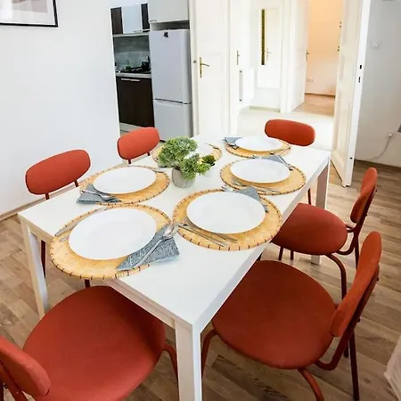 Opera With Three Bedroom W Ac *