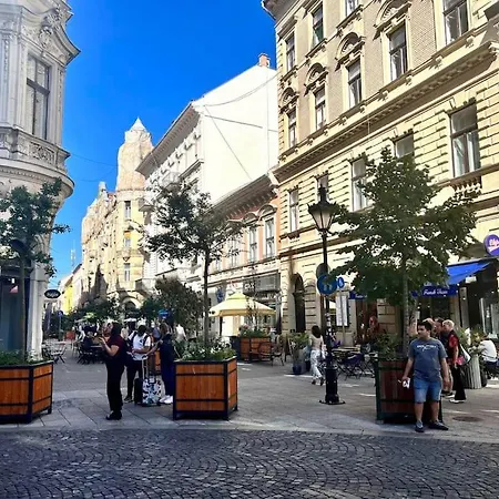 Opera With Three Bedroom W Ac