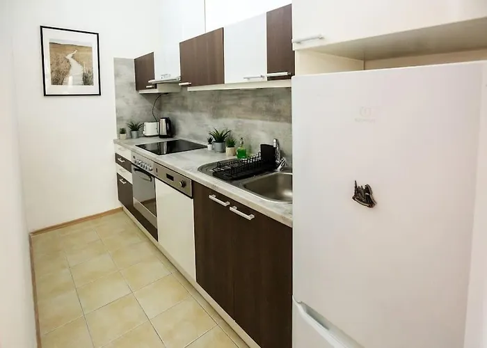Opera With Three Bedroom W Ac *